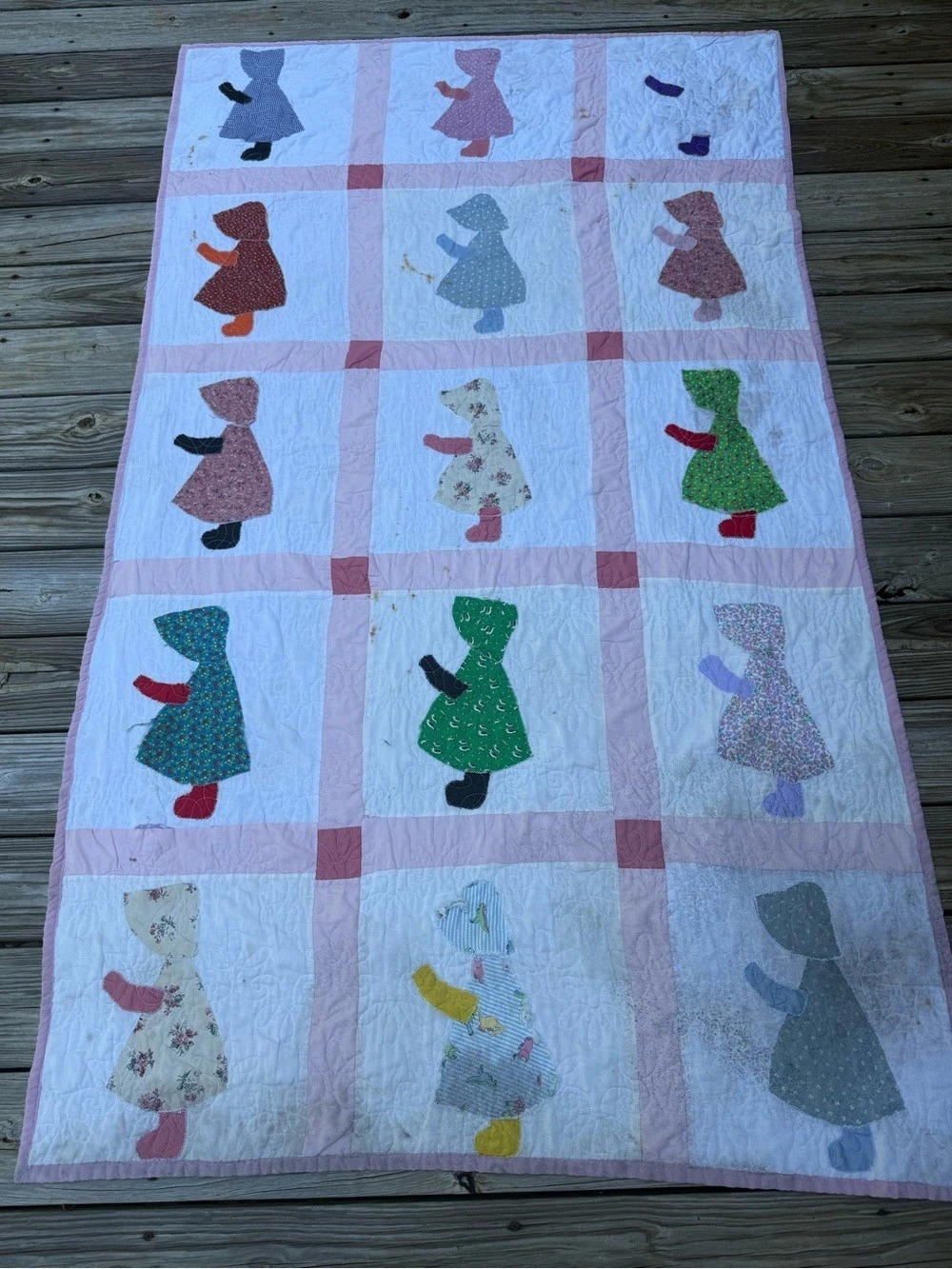 Vintage Granny Core Sunbonnet Sue Handmade 44x78” Quilt